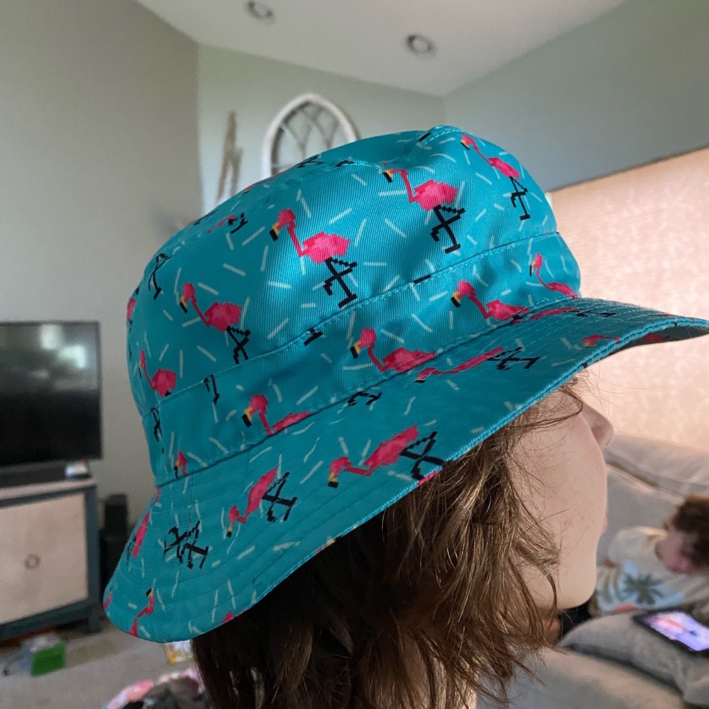 Flamingo bucket hat